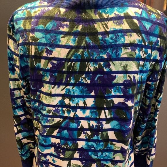 Talbots blue/white stripe floral pattern overlay cardigan sweater. - Picture 6 of 7